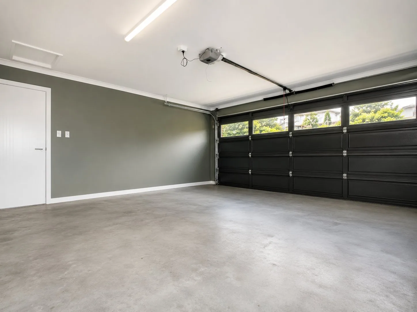 Grey flake garage floor with frosted-glass door, Bloomington